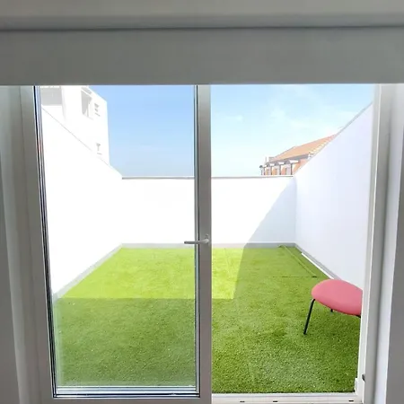 Mivo Balcony Duplex With River View Apartment