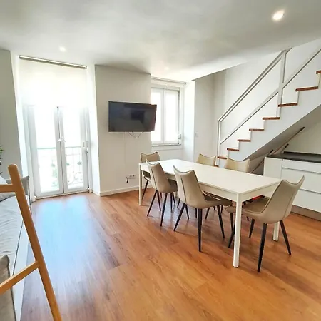 Mivo Balcony Duplex With River View Lisbon