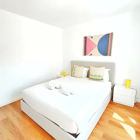 Mivo Balcony Duplex With River View Apartment Lisbon